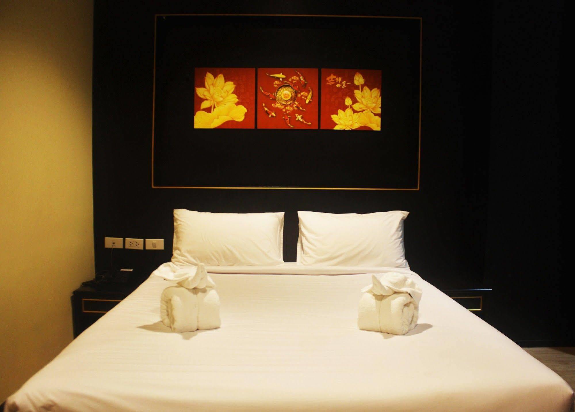Metro Hotel&Spa Thung Song Esterno foto