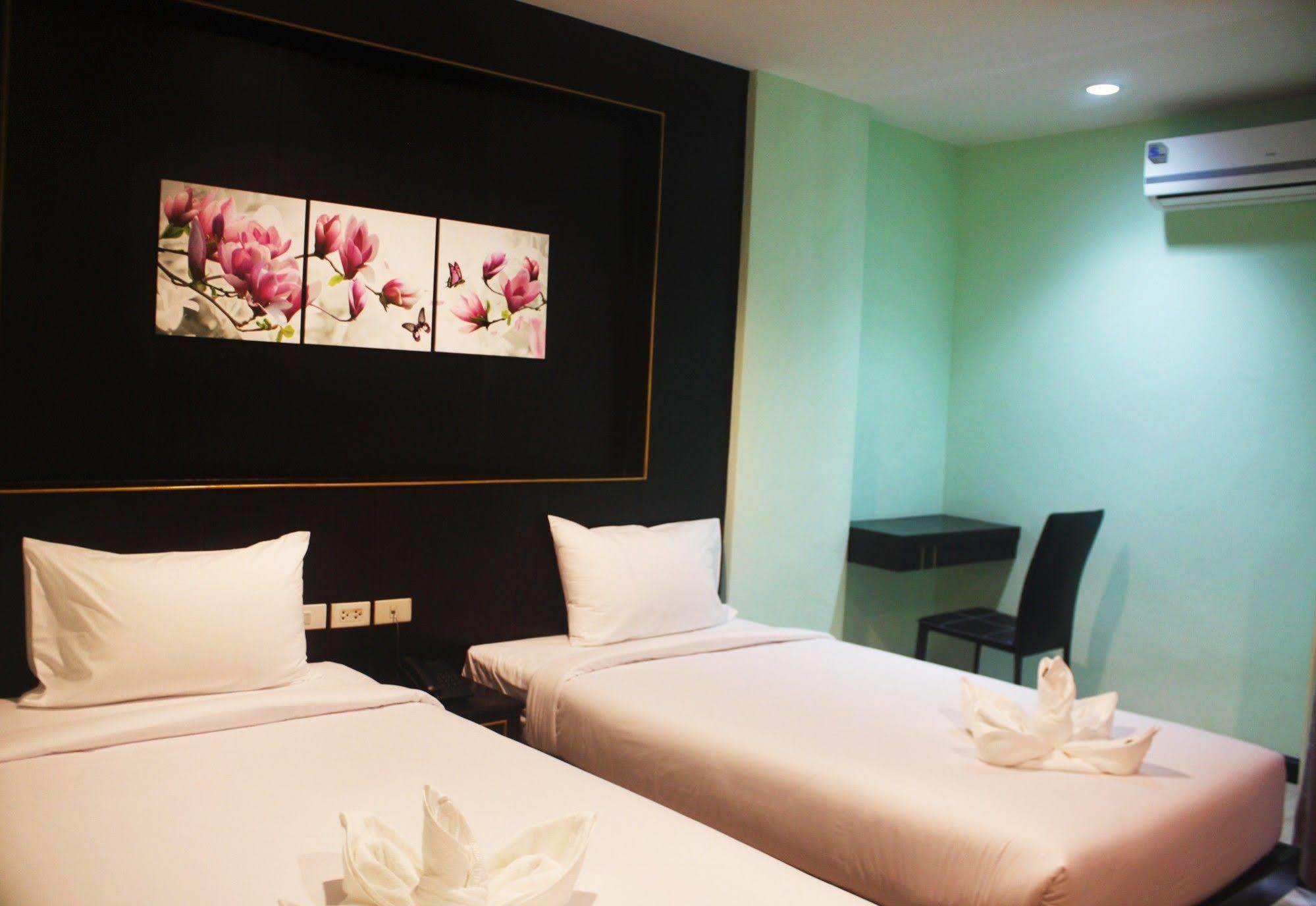 Metro Hotel&Spa Thung Song Esterno foto